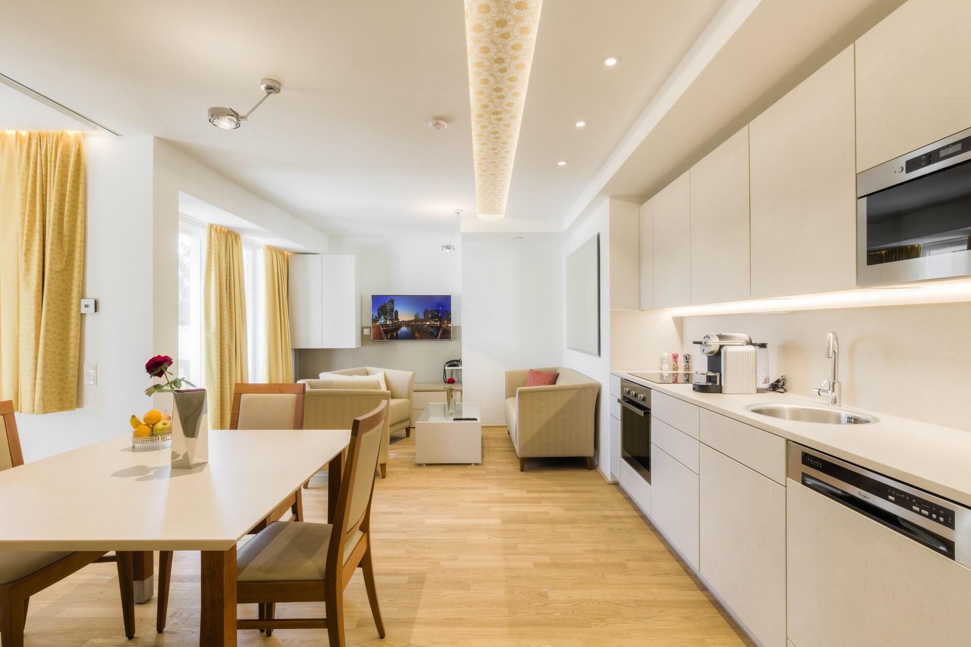 Vienna Grand Apartments Danube Exterior photo